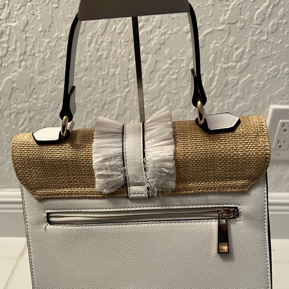 ALDO NWOT WHITE ADORNED WITH RAFFIA TYPE LOOK SATCHEL/CROSSBODY BAG - Picture 4 of 13